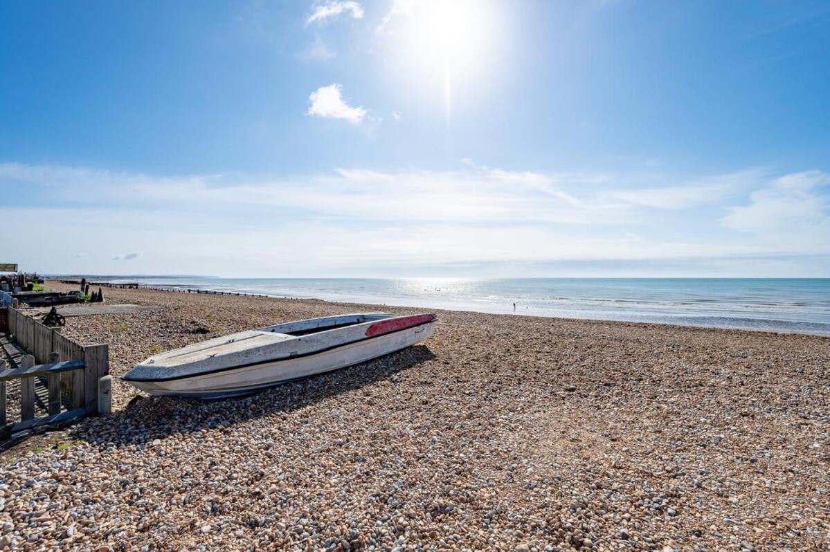 Escape To Paradise At Pevensey Bay Holiday Park 13 Woodland Walk 빌라 외부 사진