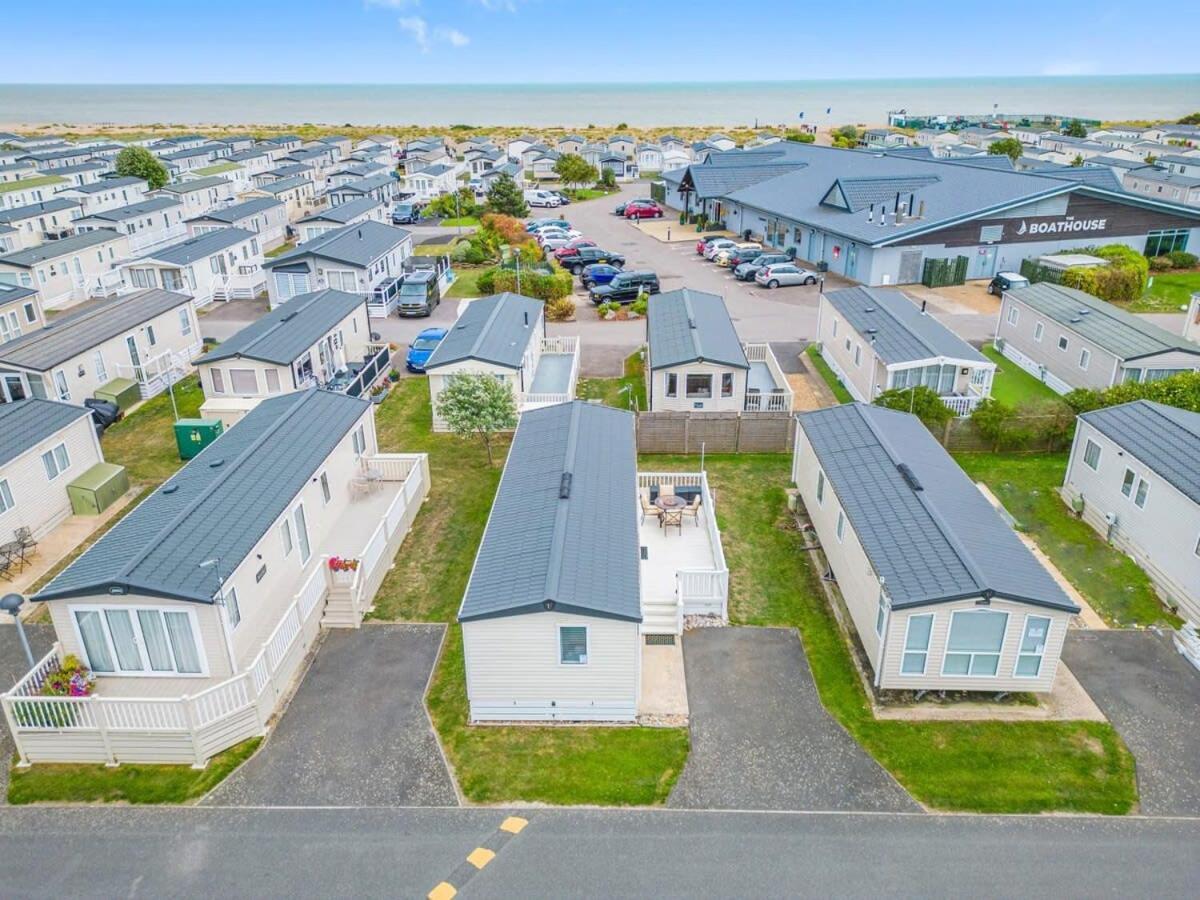 Escape To Paradise At Pevensey Bay Holiday Park 13 Woodland Walk 빌라 외부 사진